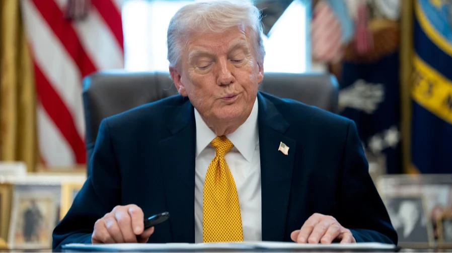 Трамп заявив, що Іран «повністю розорений», і анонсував нові вимоги на переговорах