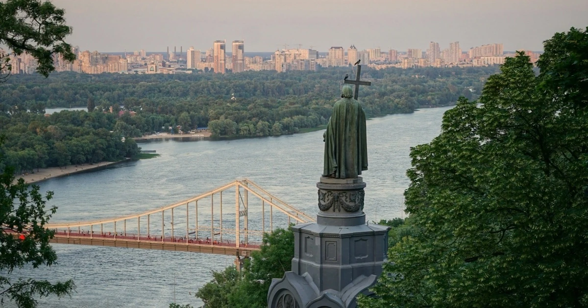 Посли ЄС у Києві відповіли Москві: залишаємося, попри погрози