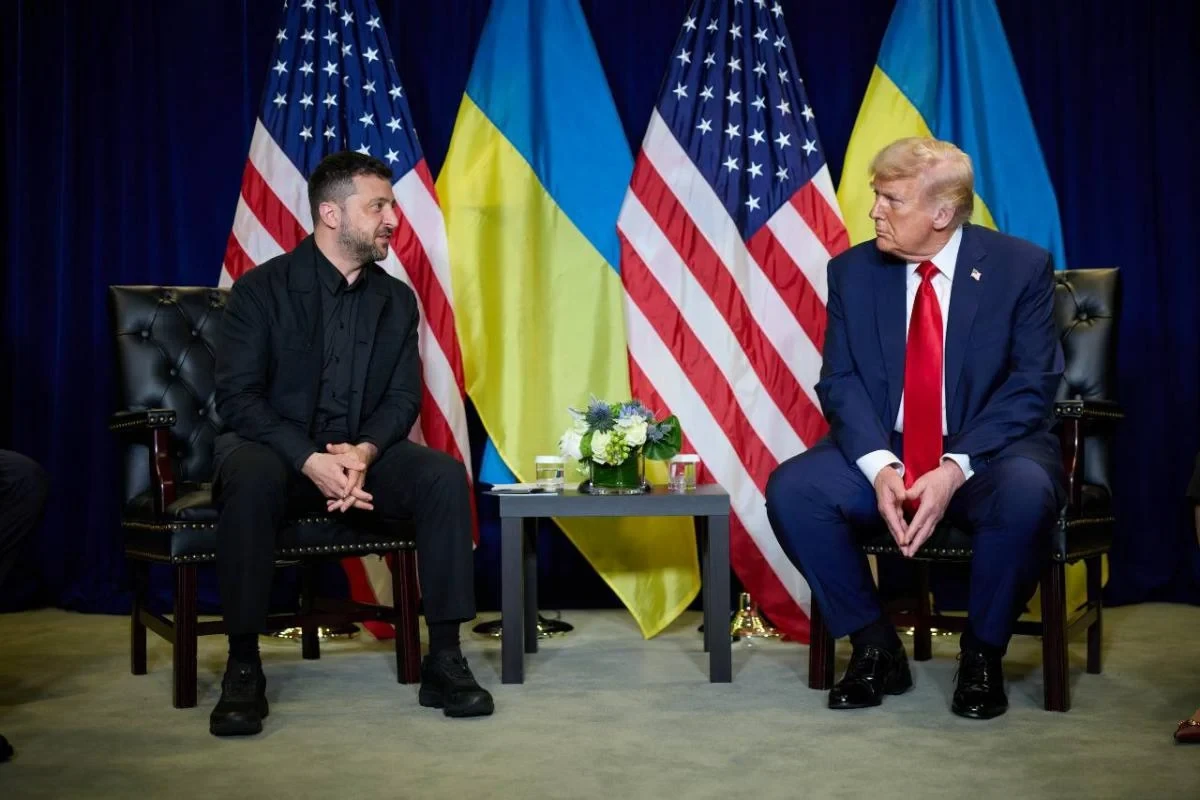 Зеленський у Bloomberg: кроки США справляють враження спроби капітуляції України